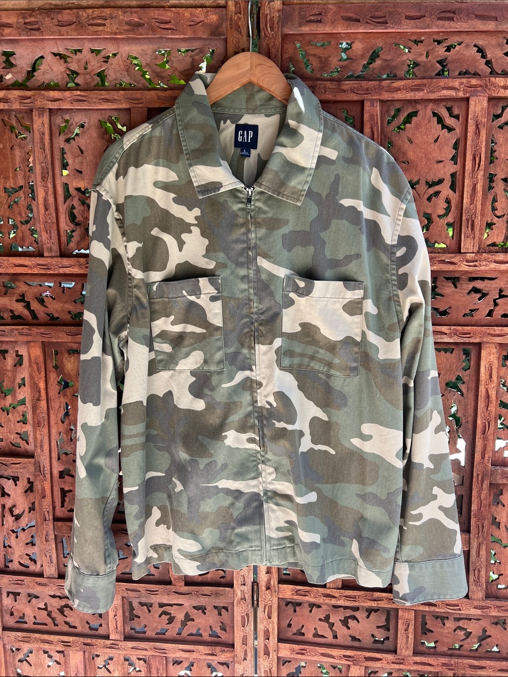 NWT! GAP Men's Camouflage Zip-Front Field Jacket in Olive Green